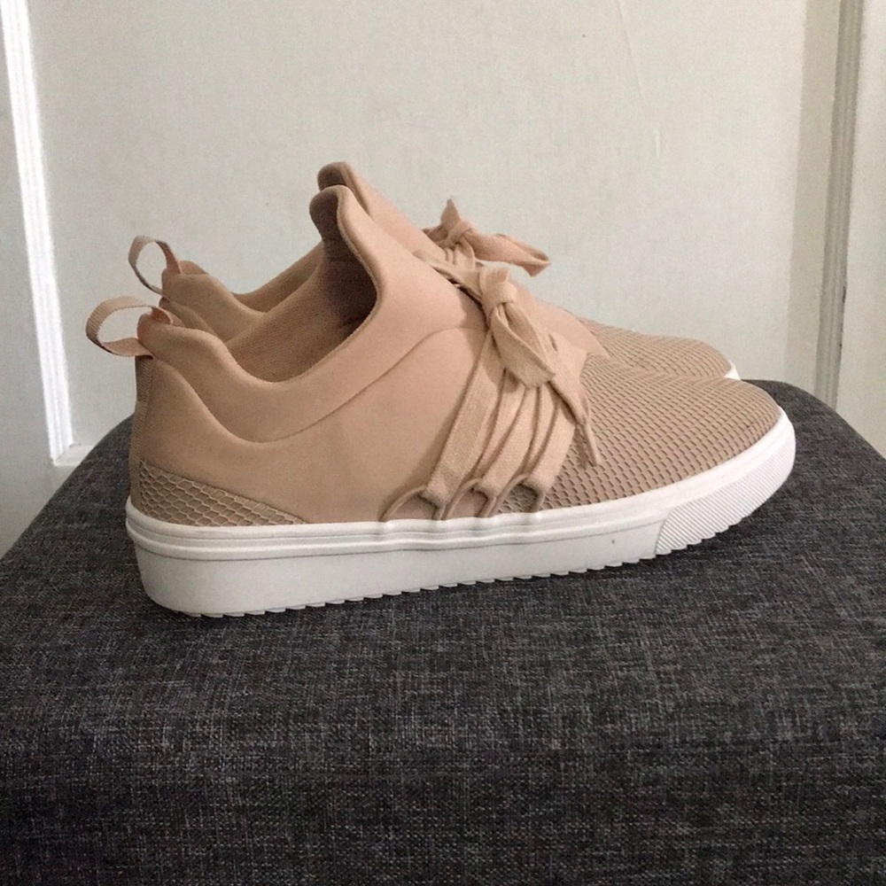 Women’s Steve Madden Lancer Sneaker (Blush)